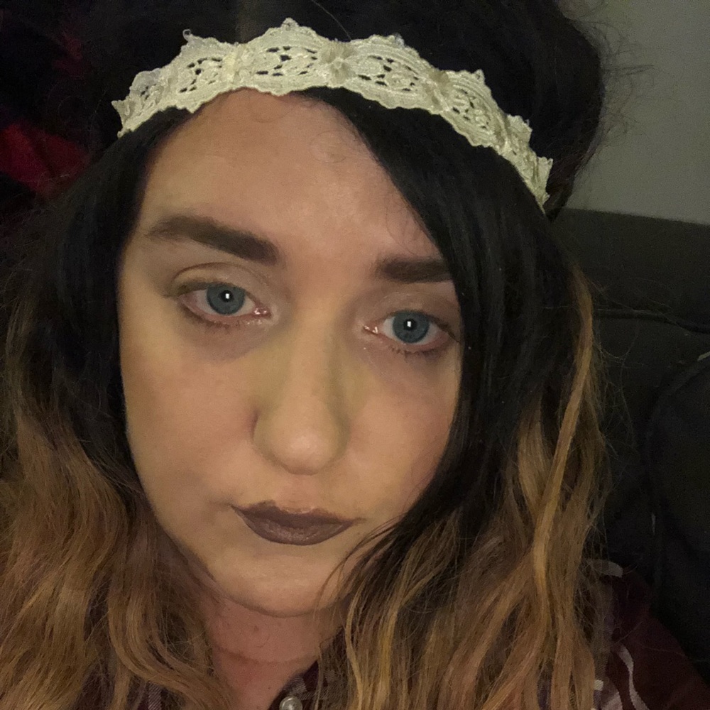 Meet your Posher, Courtney